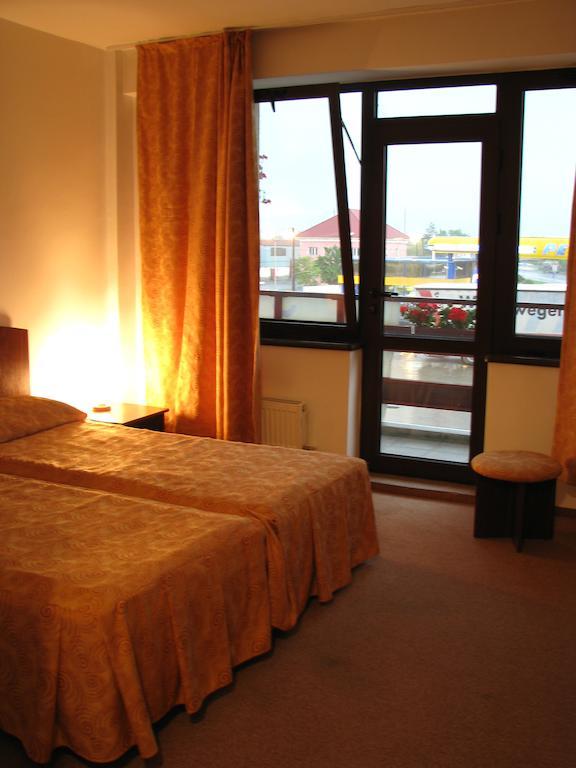 Motel Rupea Room photo